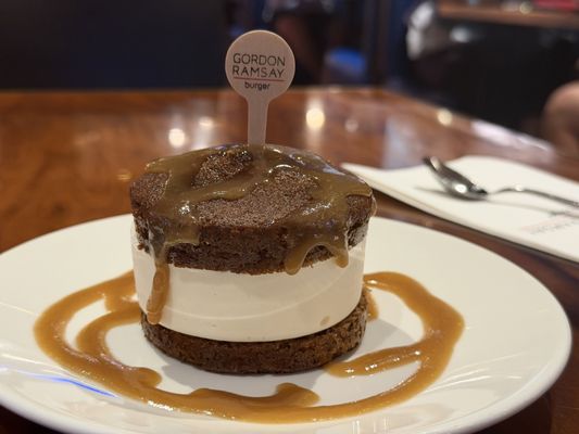 Gordon Ramsay Burger Flamingo by null Gordon Ramsay Burger Flamingo by null