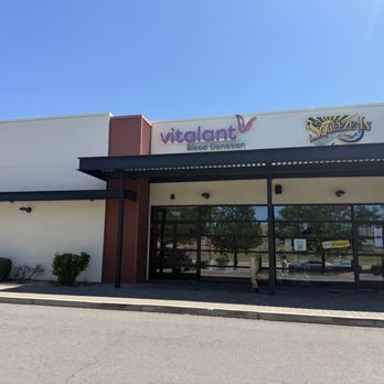 Vitalant Blood Donation- Sparks - Entrance - Blood & Plasma Donation Centers Near Me - Sparks, Nevada