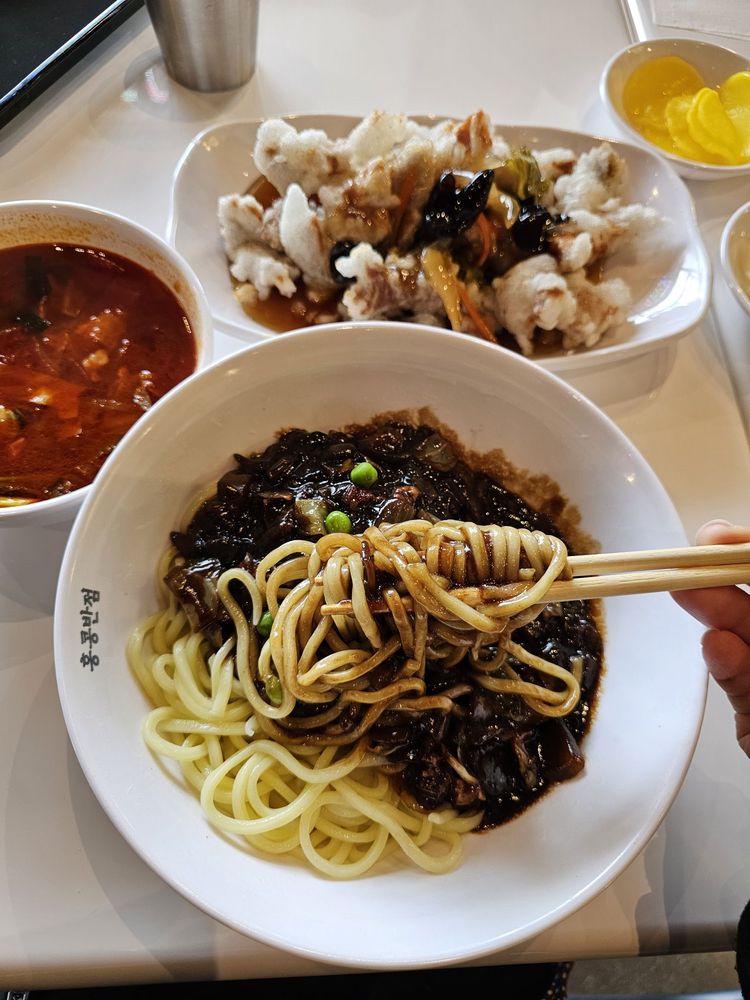 HONG KONG BANJUM BY PAIK’S NOODLE 18 Photos & 10 Reviews 3230 Steve