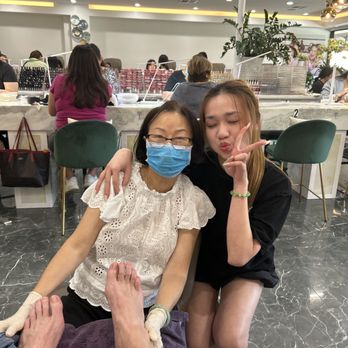 2EM Nail Place - Nail Salons Near Me - Irvine, California