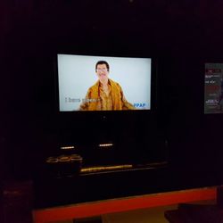 紅人KTV - I have a pen...