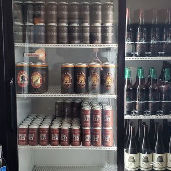 Mac & Jack's Brewery - Canned beers straight from the source - Breweries Near Me - Redmond, Washington Mac & Jack's Brewery - Canned beers straight from the source - Breweries Near Me - Redmond, Washington