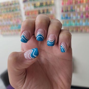 Ari Nails - Nail Salons Near Me - Hilo, Hawaii