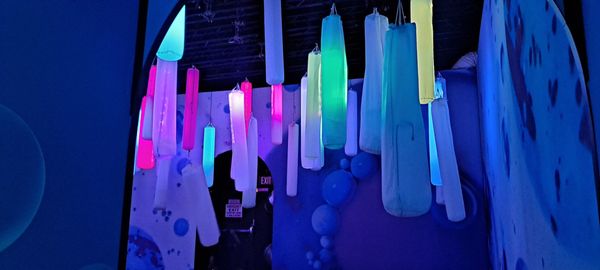 BUBBLE WORLD - Updated April 2025 - 309 Photos & 113 Reviews - 1345 N