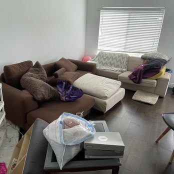 Güeros Trash Pick Up - Major unit cleanout - Junk Removal & Hauling Near Me - Fullerton, California Güeros Trash Pick Up - Major unit cleanout - Junk Removal & Hauling Near Me - Fullerton, California