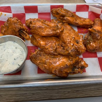 Nighthawk Brewery & Pizza - Buffalo wings w ranch! - Pizza Near Me - Arlington, Virginia Nighthawk Brewery & Pizza - Buffalo wings w ranch! - Pizza Near Me - Arlington, Virginia