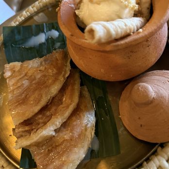 Nara Thai Kitchen - Fried Roti with coconut ice cream - Thai Near Me - Irvine, California Nara Thai Kitchen - Fried Roti with coconut ice cream - Thai Near Me - Irvine, California