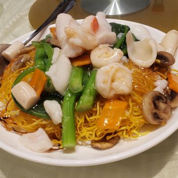 Lobster Bay - Seafood chow mein crispy - Seafood Near Me - Rowland Heights, California