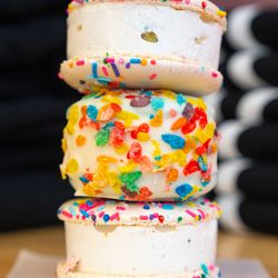 Joy Macarons