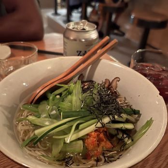 Restaurant Fleurs et Cadeaux - Noodles - Japanese Near Me - Montreal, Quebec