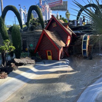 Golf n' Stuff - Mini golf course - Amusement Parks Near Me - Norwalk, California