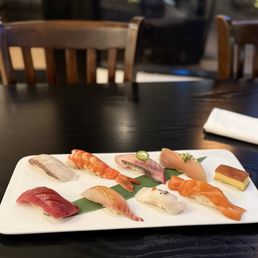8 Pcs Chef's Choice Nigiri