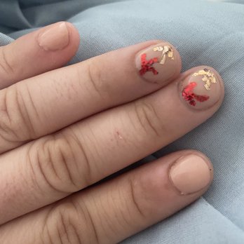 White Lotus Salon - Can you tell these are leaves? I couldn't. People that worked their kept on saying "how cute" and I didn't want to hurt their feelings. - Nail Salons Near Me - Bothell, Washington