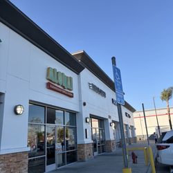 Aloha Hawaiian BBQ & Sushi - Outside