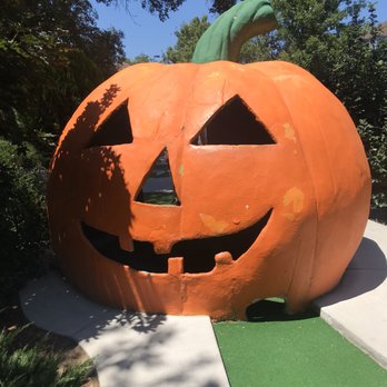 Magic Carpet Golf - Mini Golf Near Me - Reno, Nevada