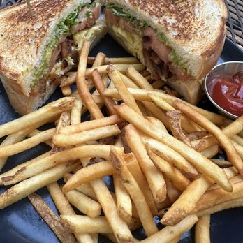 Down the Street - BLT - Sports Bars Near Me - Houston, Texas