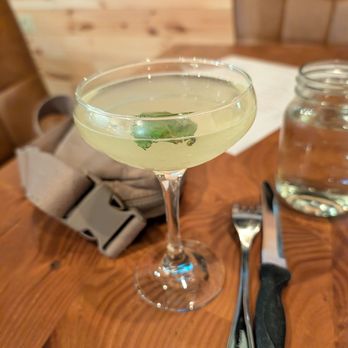 Charlie’s Place - Cocktail Bars Near Me - Fort Wayne, Indiana
