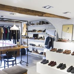 The Feeting Room