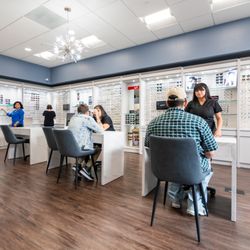 Custom Eyes Optometry