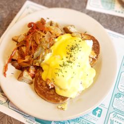 Airport Diner - LOBSTER BENEDICT