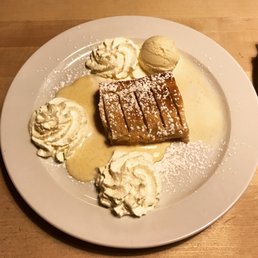 Apple strudel