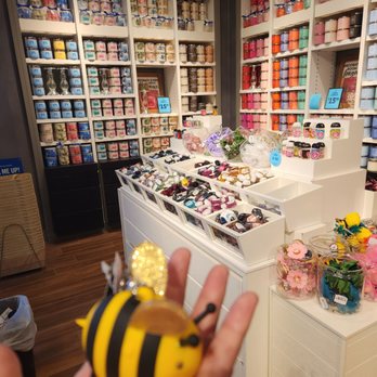 Bath & Body Works - Who else can't resist this place? - Cosmetics & Beauty Supply Near Me - Kanata, Ontario Bath & Body Works - Who else can't resist this place? - Cosmetics & Beauty Supply Near Me - Kanata, Ontario