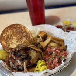 Fuddruckers - Bourbon style
