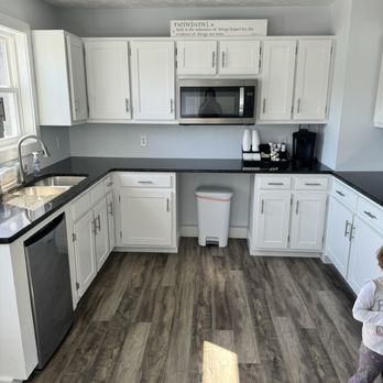 Smith Family Funeral & Cremation Services - Kitchen - Funeral Services & Cemeteries Near Me - Murfreesboro, Tennessee Smith Family Funeral & Cremation Services - Kitchen - Funeral Services & Cemeteries Near Me - Murfreesboro, Tennessee