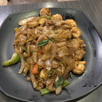 The Asian Bistro - Drunken noodles - Thai Near Me - San Diego, California