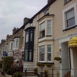 Wavecrest - Street view of the guest house