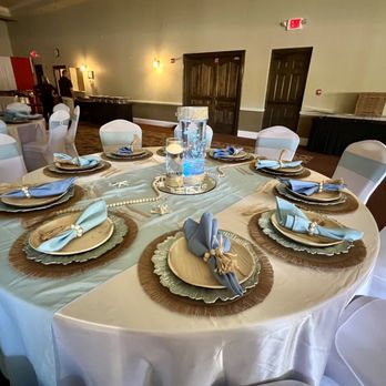 The Venue By Lasting Impressions - Beautiful table decor - tablecloths, runners, napkins, placemats , charger plates and center pieces to match chosen theme. - Party & Event Planning Near Me