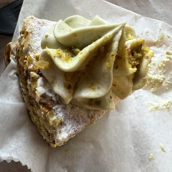 Bakery Museum & Co - Pistachio cake - Cafes Near Me - Fairfax, Virginia