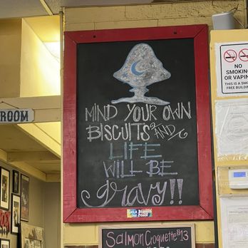 H&H Soul Food Restaurant - Good advice! - American Near Me - Macon, Georgia