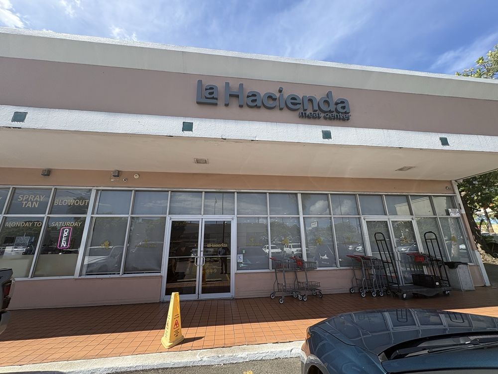 La Hacienda Logo