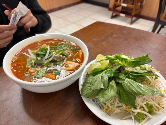 Thuy Nguyen Cafe by null