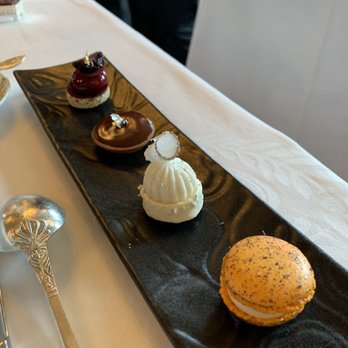 Le Grand Vefour - Delicious small bites. - French Near Me - Paris, 75 Le Grand Vefour - Delicious small bites. - French Near Me - Paris, 75