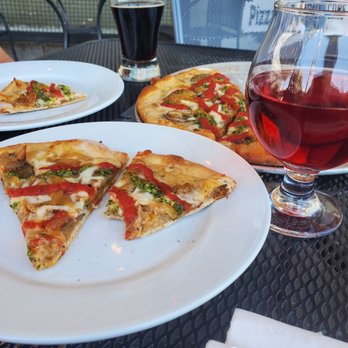 Freebridge Brewing - Freebridge Pizza - Breweries Near Me - The Dalles, Oregon Freebridge Brewing - Freebridge Pizza - Breweries Near Me - The Dalles, Oregon