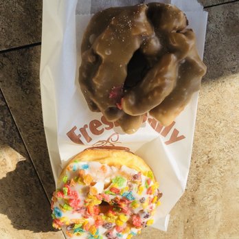 Dolly's Donuts - Donuts Near Me - Orange, California