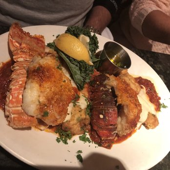 D'Raymonds - Veal and lobster - Italian Near Me - Albany, New York D'Raymonds - Veal and lobster - Italian Near Me - Albany, New York