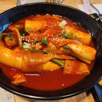 Halgatteok - Grandma Tteokbokki Level 3 with extra garaetteok and flat glass noodles - Korean Near Me - Los Angeles, California Halgatteok - Grandma Tteokbokki Level 3 with extra garaetteok and flat glass noodles - Korean Near Me - Los Angeles, California