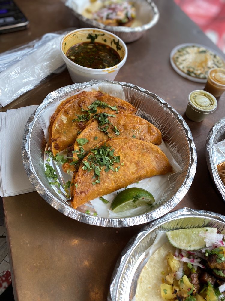 Chilacates Mexican Street Food