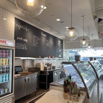 Jeni's Splendid Ice Creams - Inside - Ice Cream & Frozen Yogurt Near Me - Beverly Hills, California Jeni's Splendid Ice Creams - Inside - Ice Cream & Frozen Yogurt Near Me - Beverly Hills, California
