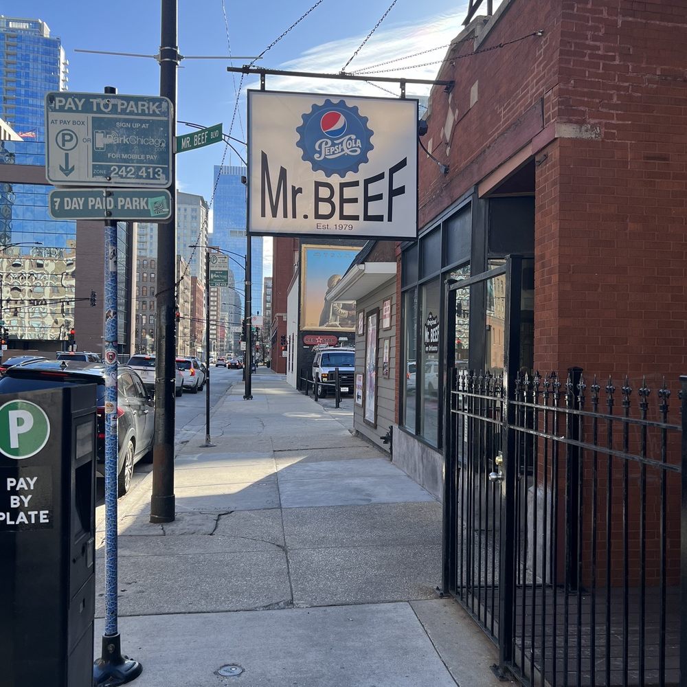 Mr. Beef - Exterior - Fast Food Near Me - Chicago, Illinois