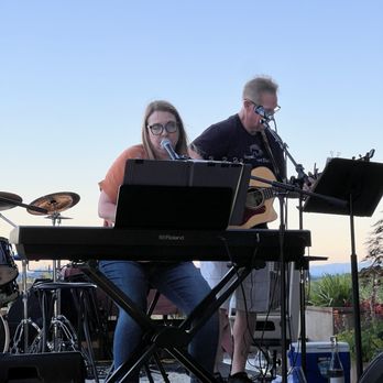 Andante Vineyard - Blue Eyed Soul has performed a few times here. Always a good show! - Wine Tasting Room Near Me - Dallas, Oregon Andante Vineyard - Blue Eyed Soul has performed a few times here. Always a good show! - Wine Tasting Room Near Me - Dallas, Oregon
