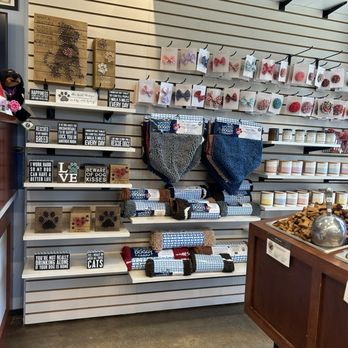 Three Dog Bakery - The Heights - Pet Stores Near Me - Houston, Texas Three Dog Bakery - The Heights - Pet Stores Near Me - Houston, Texas