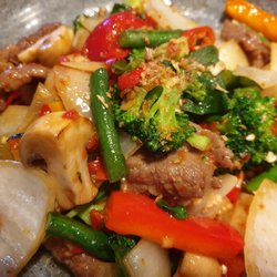Kinn Thai - Basil chilli stir fry