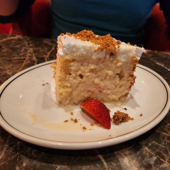The Lymbar - Tres leches cake - Cocktail Bars Near Me - Houston, Texas The Lymbar - Tres leches cake - Cocktail Bars Near Me - Houston, Texas