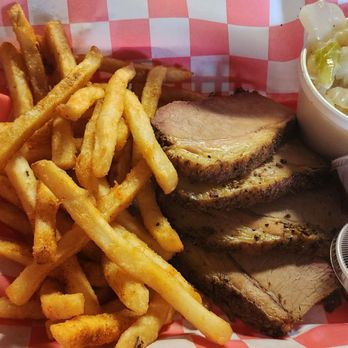 Backwoodz - Brisket with fries & cooked cabbage - Barbeque Near Me - Sandston, Virginia Backwoodz - Brisket with fries & cooked cabbage - Barbeque Near Me - Sandston, Virginia