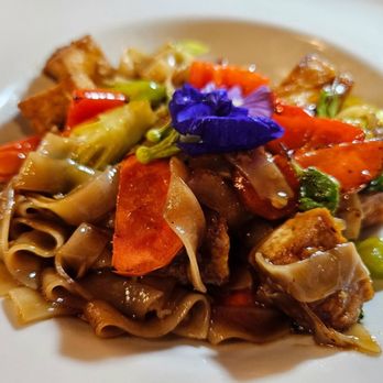 Koloa Thai Bistro - Thai Near Me - Koloa, Hawaii