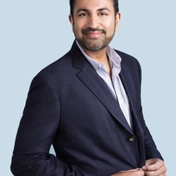 Beautologie Cosmetic Surgery, Medical Aesthetics & Wellness - Dr. Darshan Shah, Medical Director and Plastic Surgeon specializing in breast and body procedures.